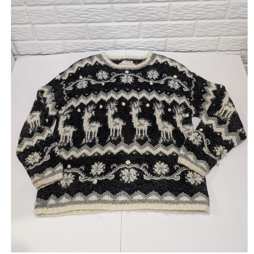 Vintage Cabin Core Hand Knitted Reindeer Mohair Blend Sweater Gray Cream Medium